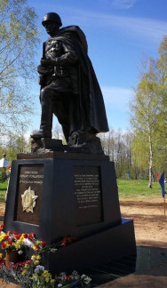 Памятник Советскому солдату-победителю в Псковской области